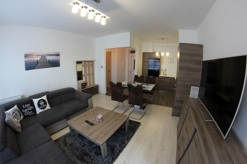 Ferienwohnung Urban Apartman Miskolc Exterior foto